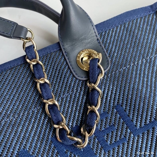First Bag Ru CHANEL BAG TOTE 0713
